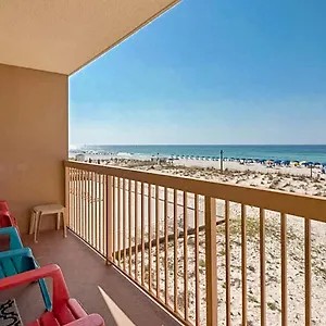 https://pelican-beach-resort.panamacity-beachhotels.com
