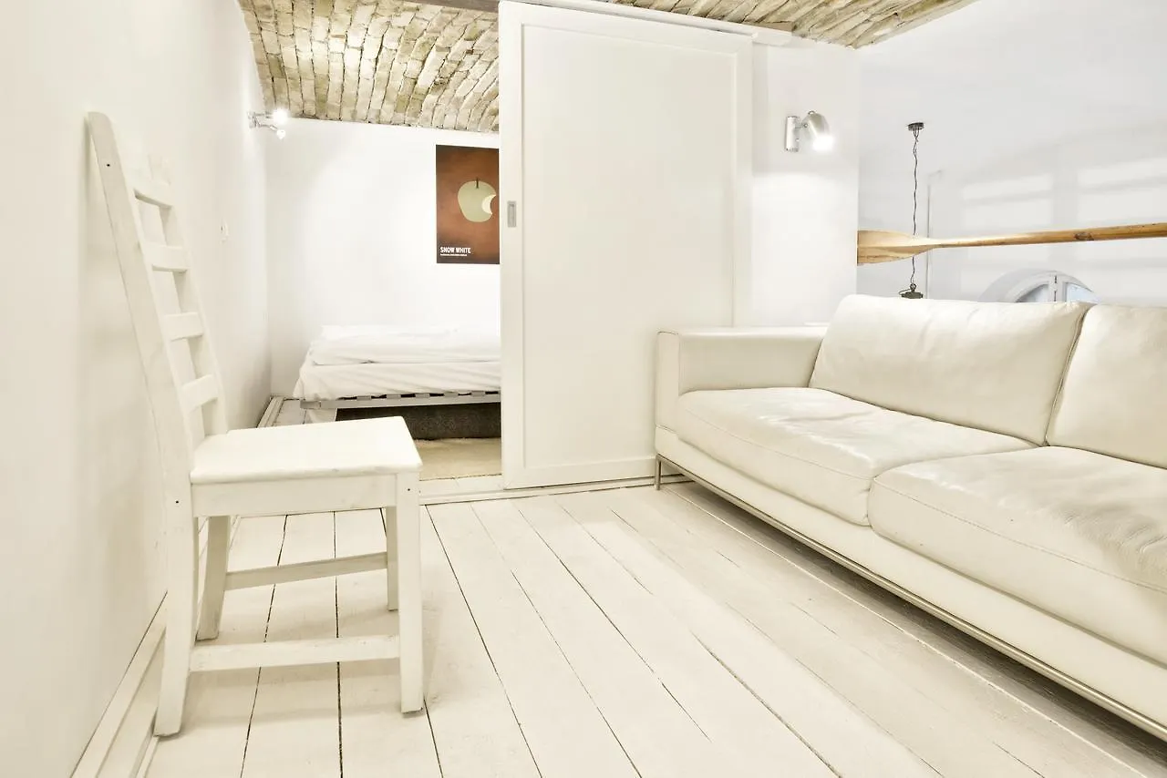 Designer - A10 Apartment Budapest