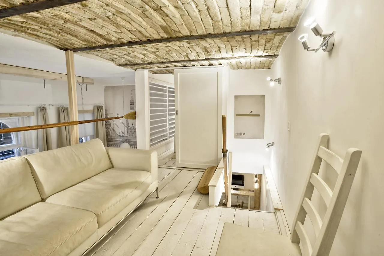 Designer - A10 Apartment Budapest